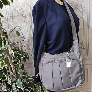 Travelon NWOT Anti Theft Gray Shoulder/Crossbody Bag